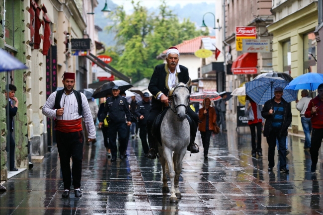 Bosna Hersek'te Ayvaz Dede Şenlikleri'ne katılacak atlılar yola çıktı